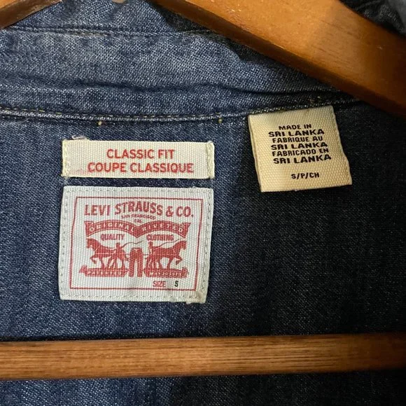 Levi's Denim Western Button Down Shirt - Picture 7 of 8